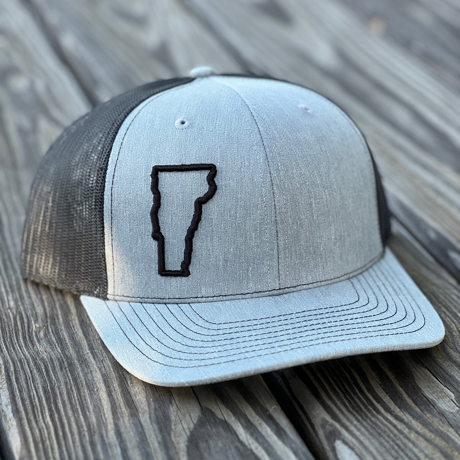 Vermont (VT) Outline Hat