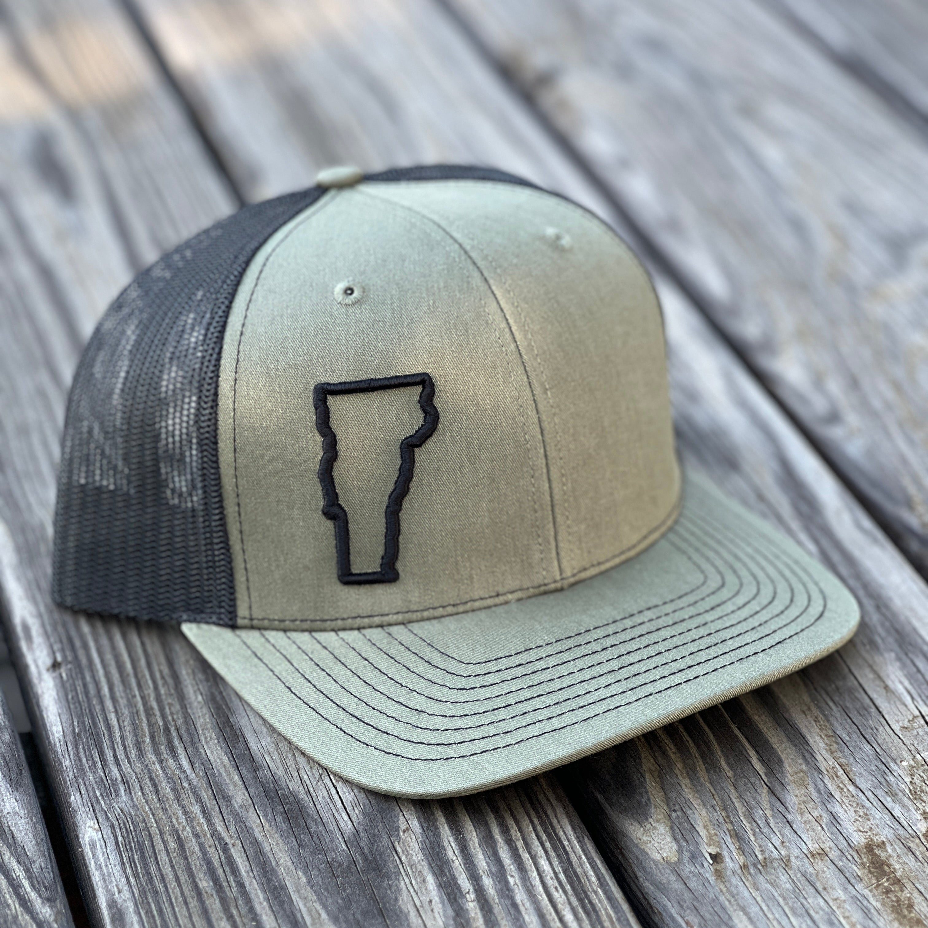 Vermont (VT) Outline Hat